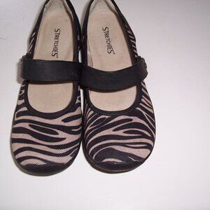 Sretchies Size 7.5 in Excellent Condition